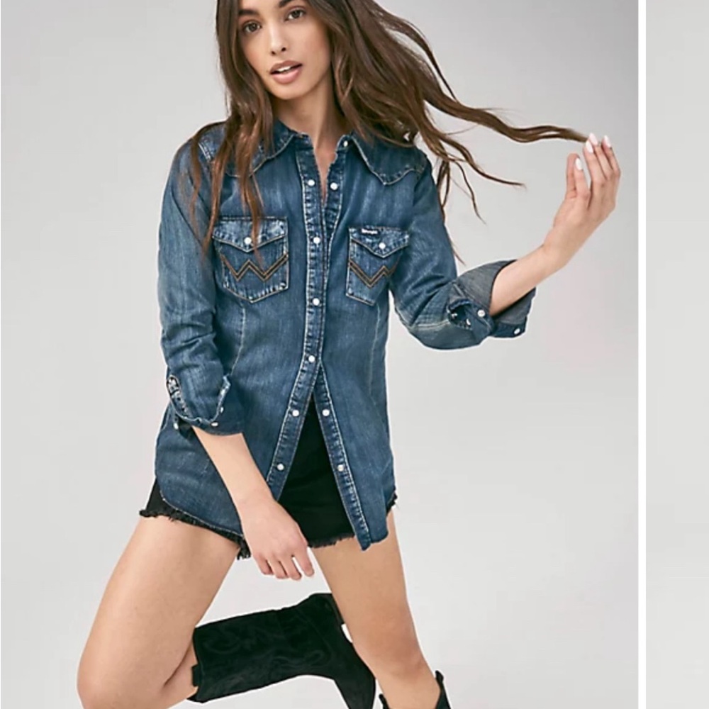 Wrangler button up
